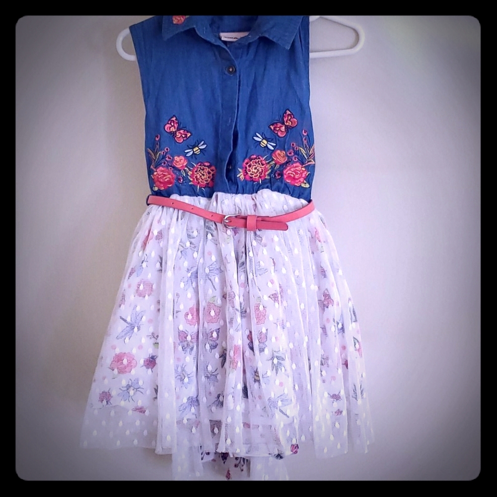 Girls dress